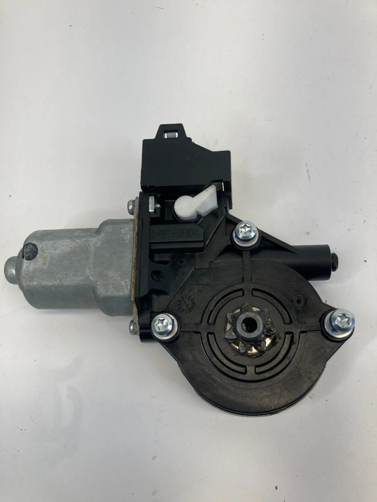 13-18 ALTIMA 13-19 NISSAN SENTRA REAR RIGHT SIDE POWER WINDOW MOTOR 82730-3TA2A