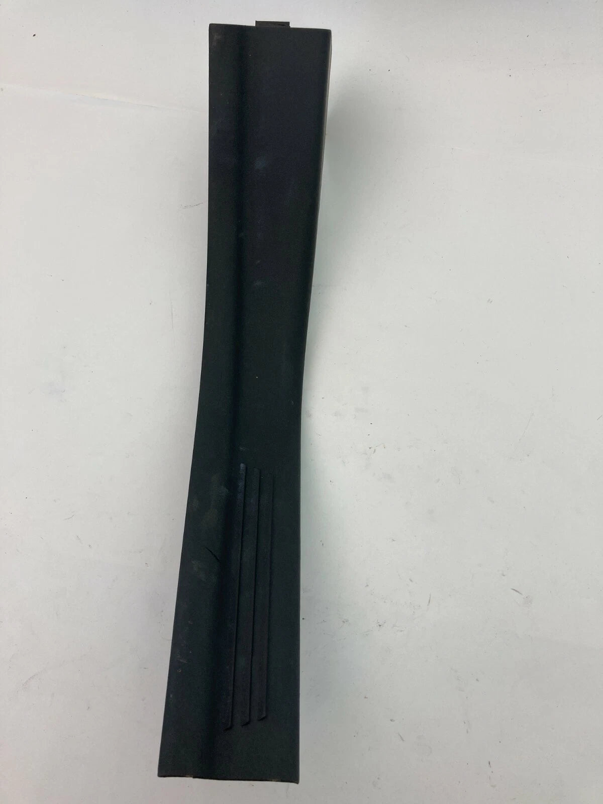 04-07 VOLVO S40 SEDAN REAR RIGHT DOOR SILL SCUFF PLATE MOLDING TRIM COVER OEM