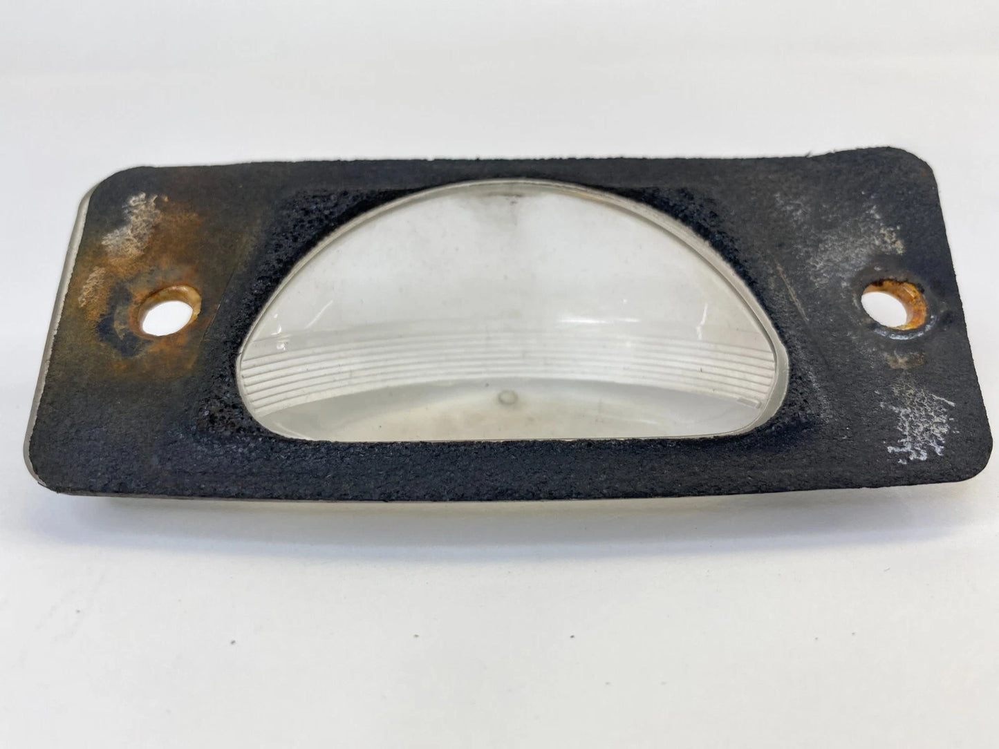 02 03 04 05 06 07 08 09 CHEVROLET TRAILBLAZER REAR LICENSE LIGHT LAMP PLATE OEM