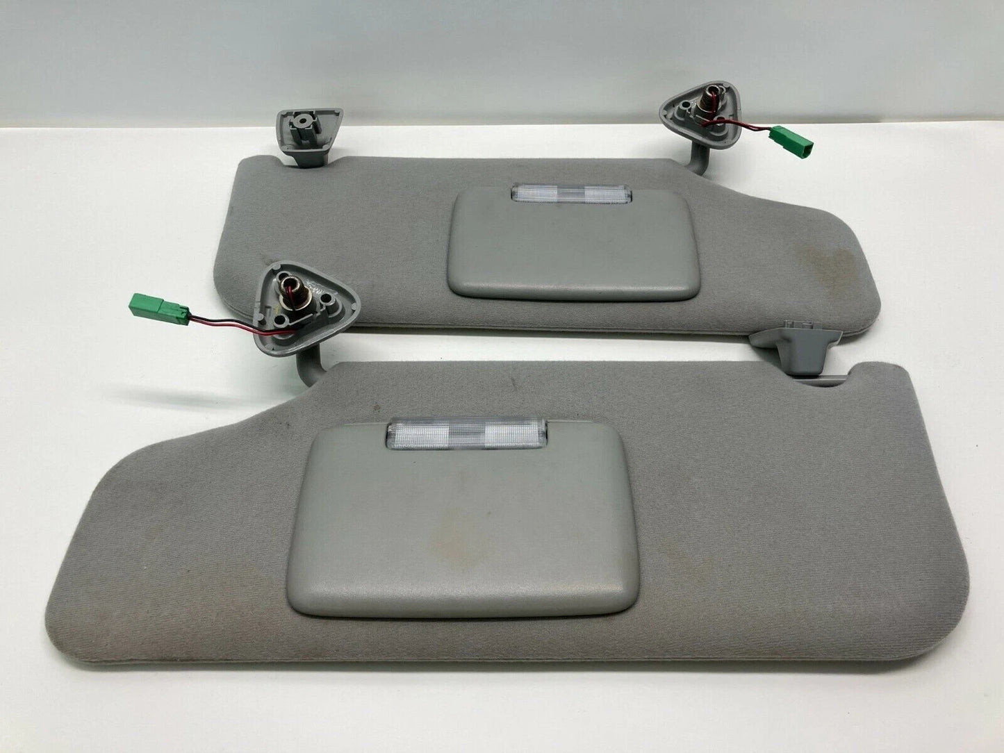 05 06 07 FORD FREESTYLE SUNVISOR LEFT & RIGHT SUN VISOR SHADE SET PAIR CLOTH OEM
