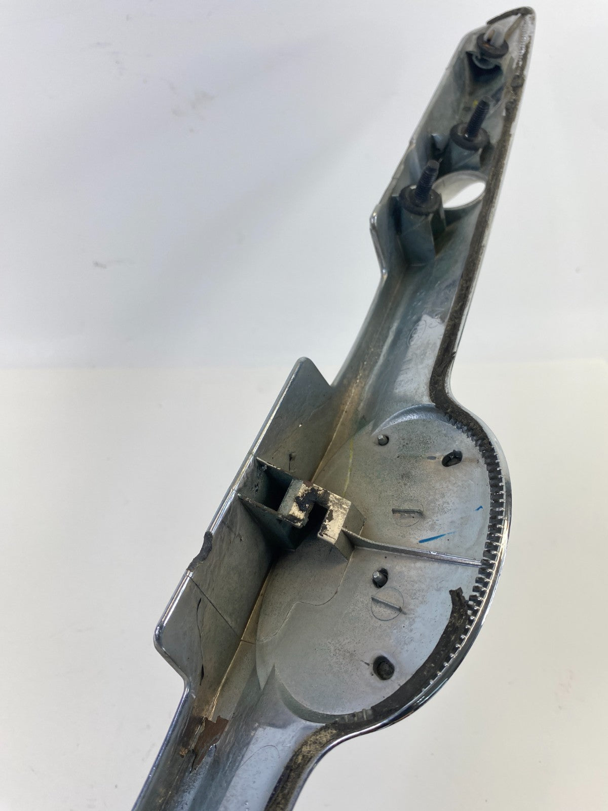 2003 2004 Toyota Avalon Rear Trunk Lid Molding Handle Garnish 76801-07010 OEM