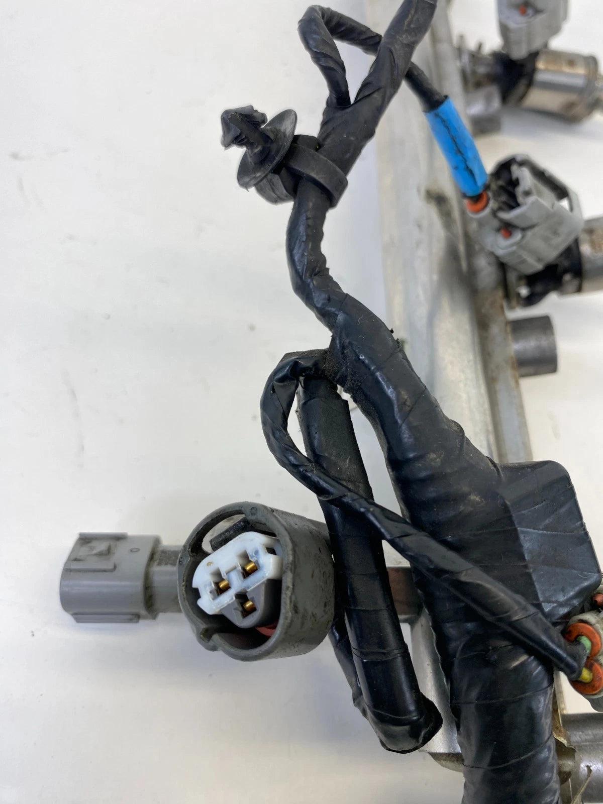 2012-2017 FORD FOCUS 2.0L L4 A/T FUEL INJECTION RAIL W/ INJECTORS CM5E-9H487-AH