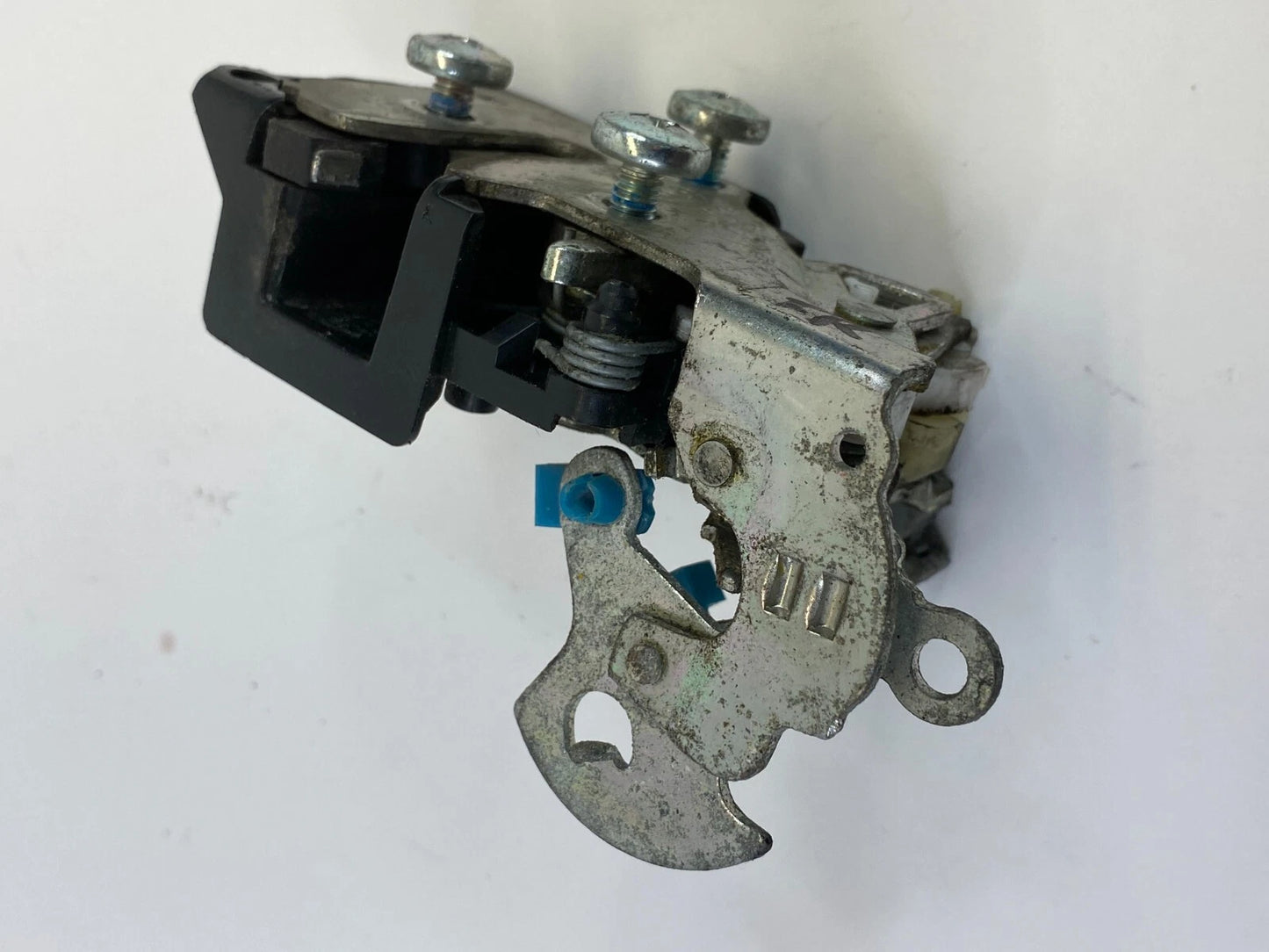 2004-2011 CHEVROLET AVEO SEDAN FRONT RIGHT DOOR LOCK LATCH RELEASE ACTUATOR OEM