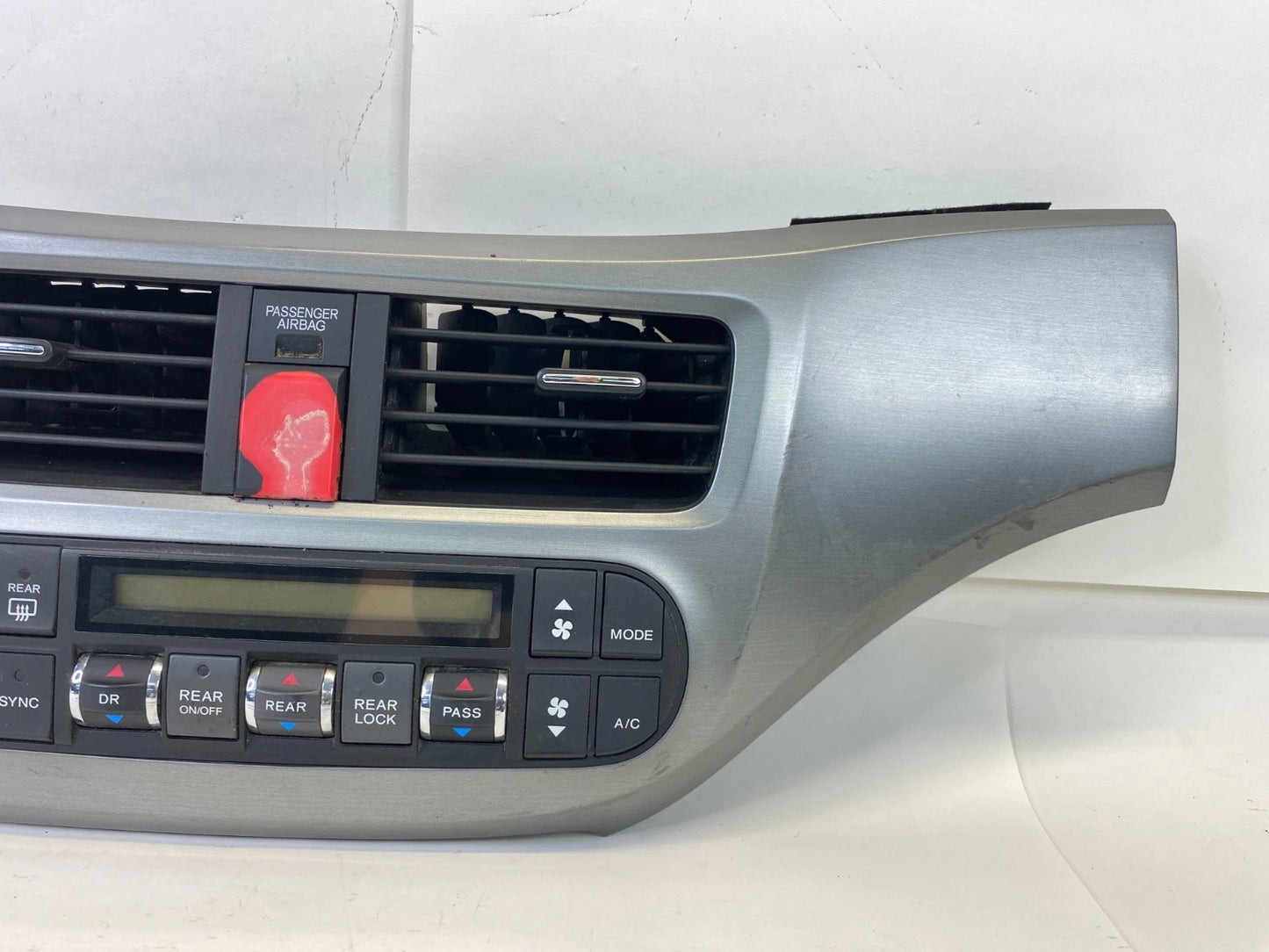 05-10 HONDA ODYSSEY DASH CLIMATE CONTROL PANEL A/C VENT W BEZEL 77250SHJA220 OEM