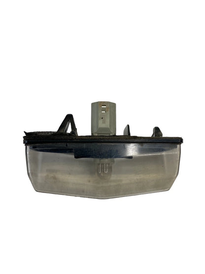 2009 2010 2011 2012 2013 TOYOTA MATRIX REAR LICENSE PLATE LAMP LIGHT E130551 OEM