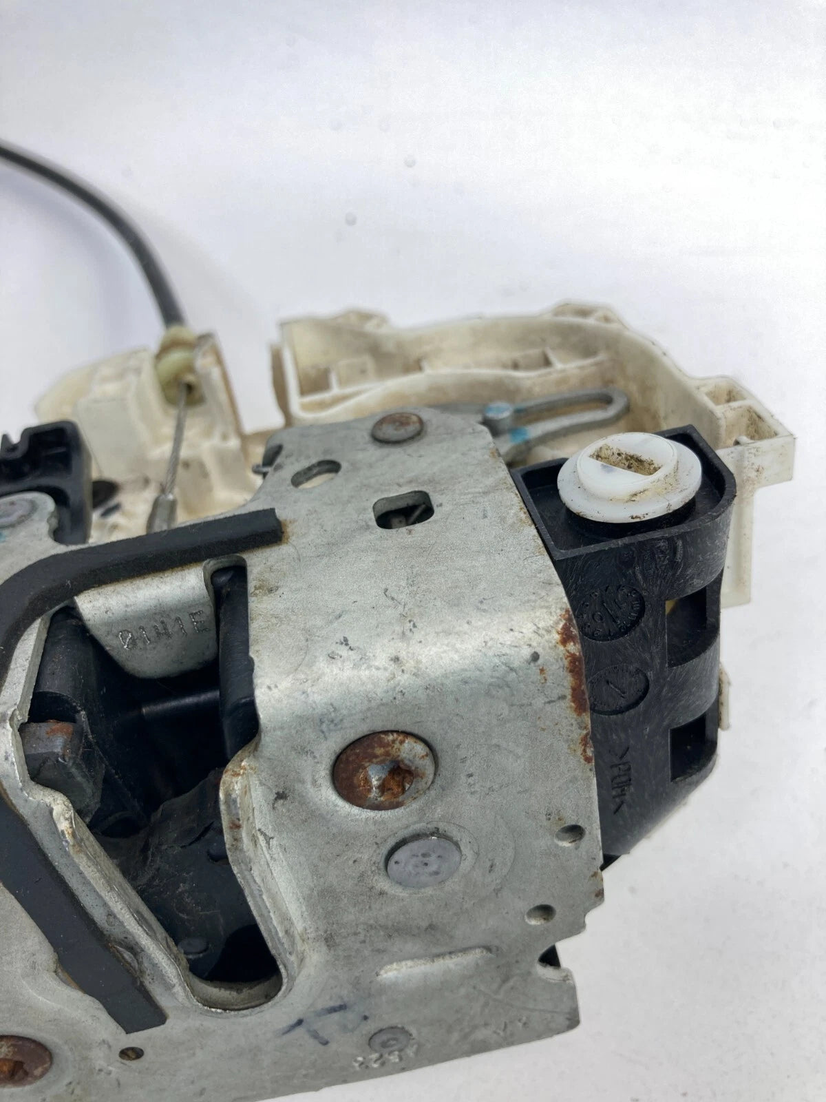 11-14 CHRYSLER 200 09 10 JOURNEY REAR LEFT DOOR LOCK LATCH ACTUATOR 04589697AB