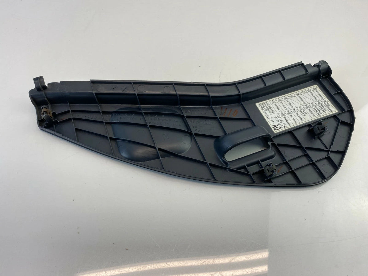 98-02 HONDA ACCORD DASH RIGHT PASSENGER FUSE BOX LID ACCESS END COVER 77211-S84