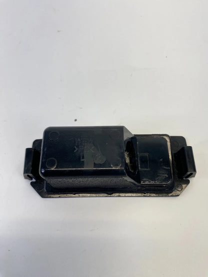 2012-2017 KIA RIO REAR LICENSE PLATE LIGHT LAMP HOUSING ASSEMBLY 9250X-2C7 OEM