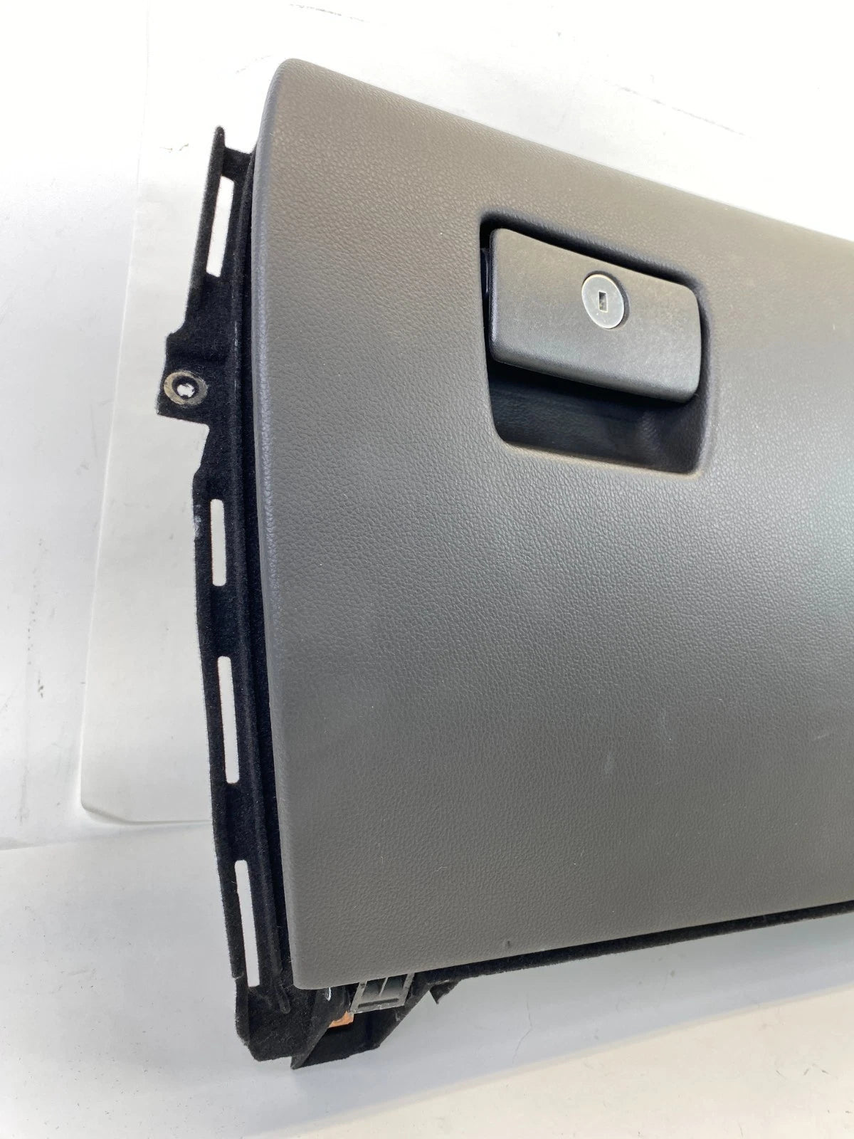 2013-2019 CADILLAC ATS BOX LOCK LATCH HANDLE STORAGE COMPARTMENT 22961869 OEM