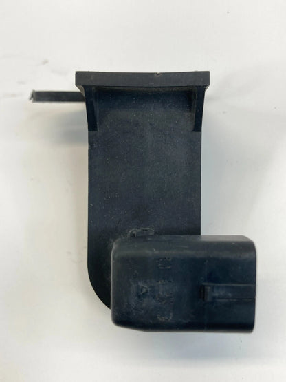 08-12 CHEVROLET MALIBU AIR TEMPERATURE AMBIENT SENSOR SWITCH W/ BRACKET 15880714