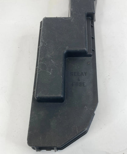 1999 99 TOYOTA CAMRY 2.2L ENGINE FUSE BOX RELAY COVER LID CAP OEM