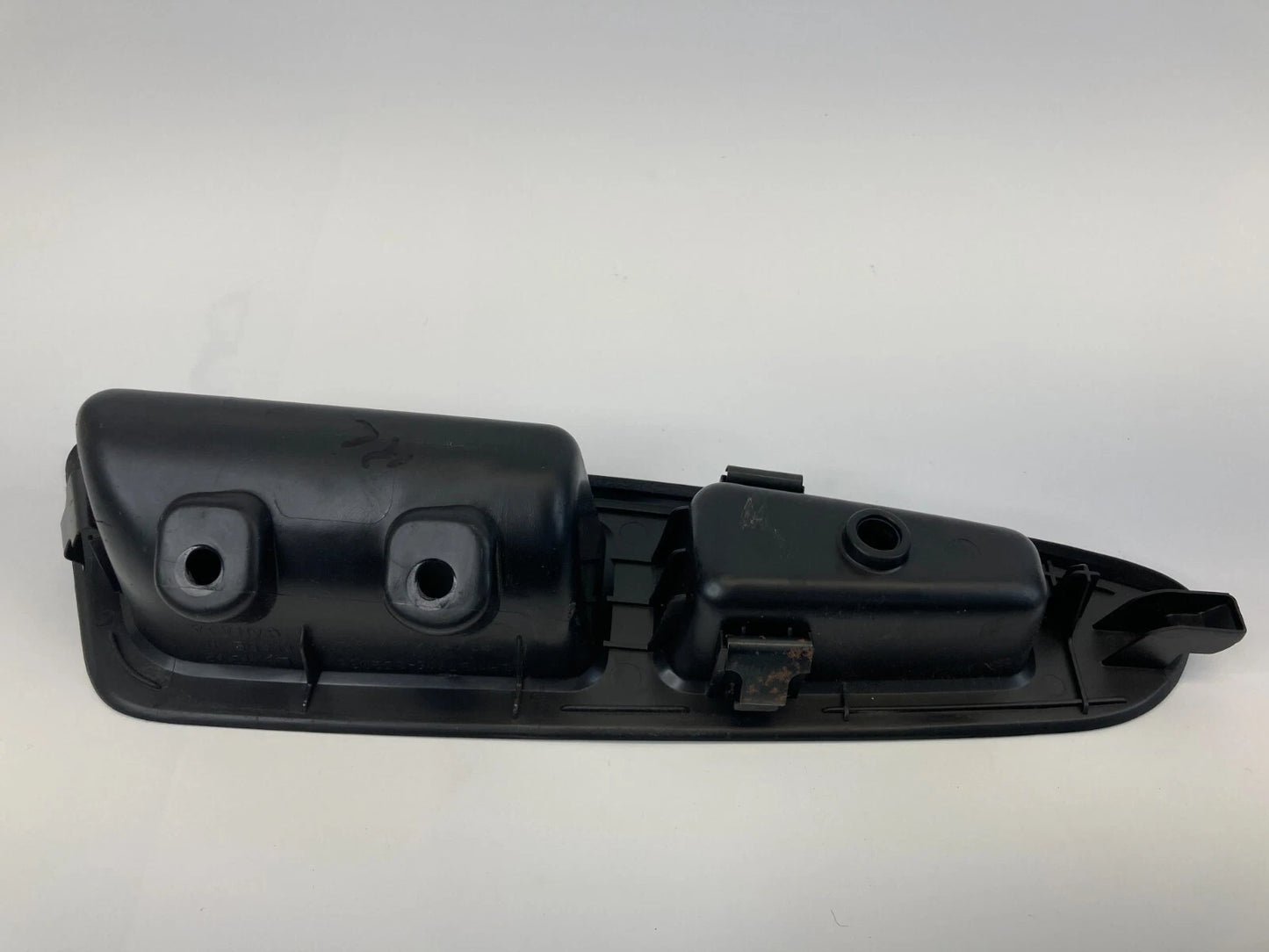 2006-2008 CHEVROLET IMPALA REAR LEFT DOOR WINDOW SWITCH BEZEL GRAB PULL HANDLE