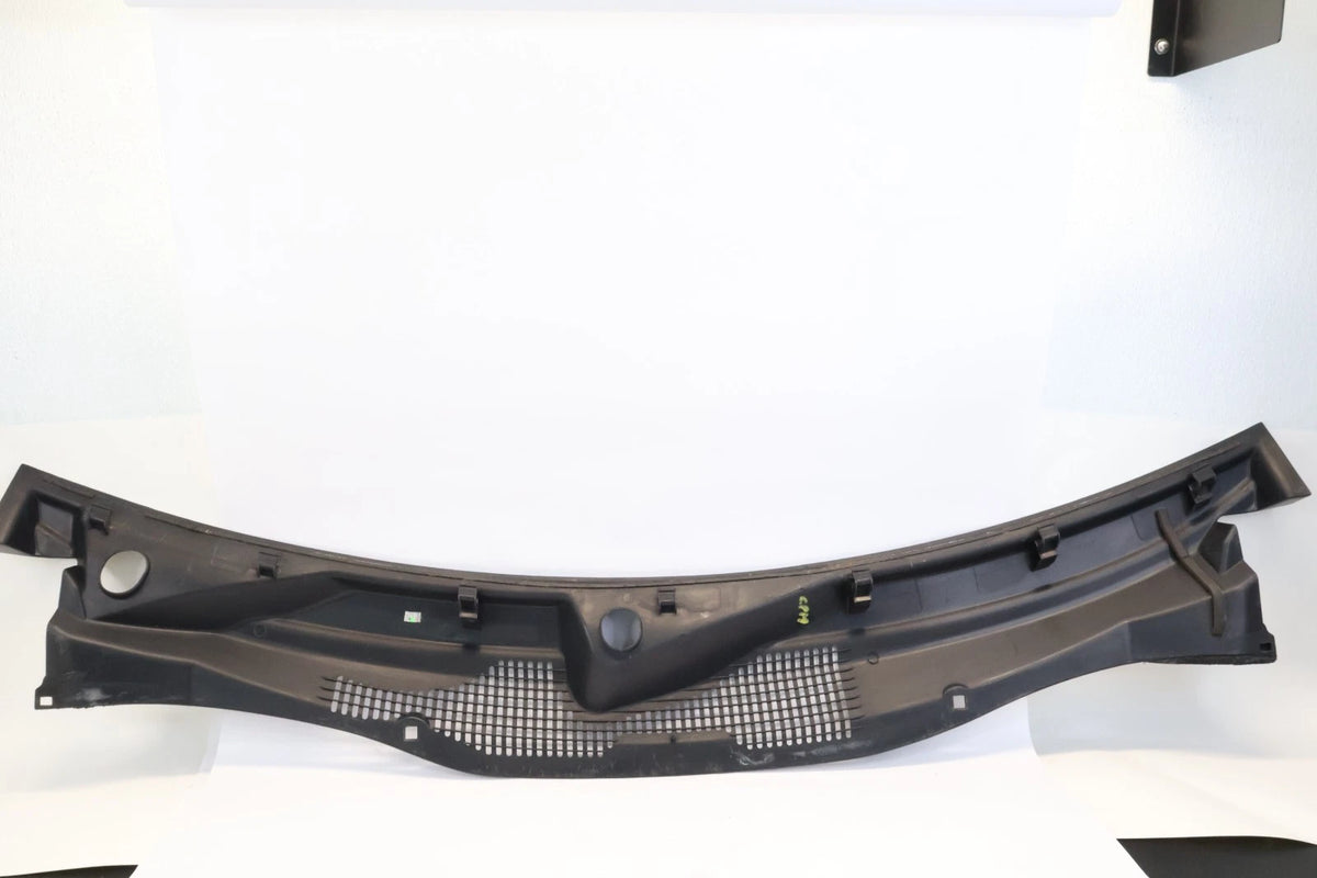 2007-2017 JEEP COMPASS FRONT WINDSHIELD WIPER COWL TOP PANEL 05303964AF OEM