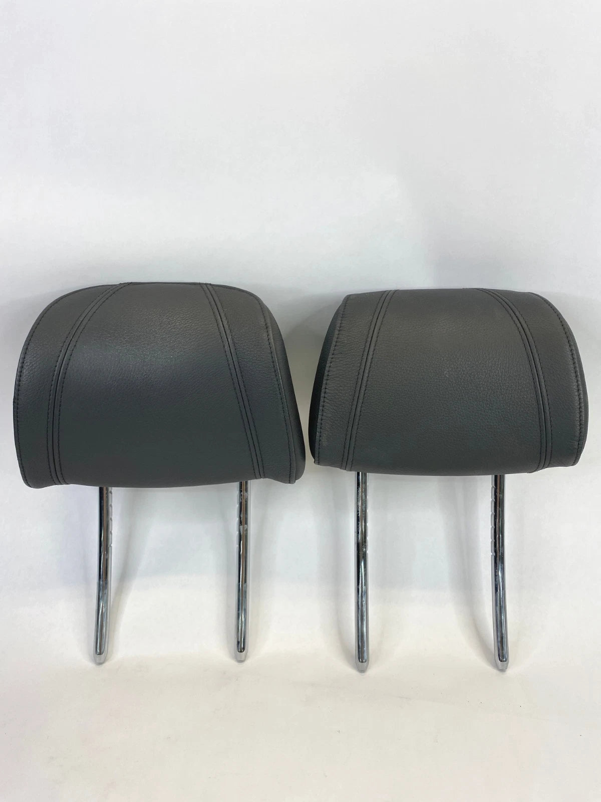 2008 BMW 335XI 07-09 335I COUPE FRONT LEFT & RIGHT SEAT HEADREST SET LEATHER OEM