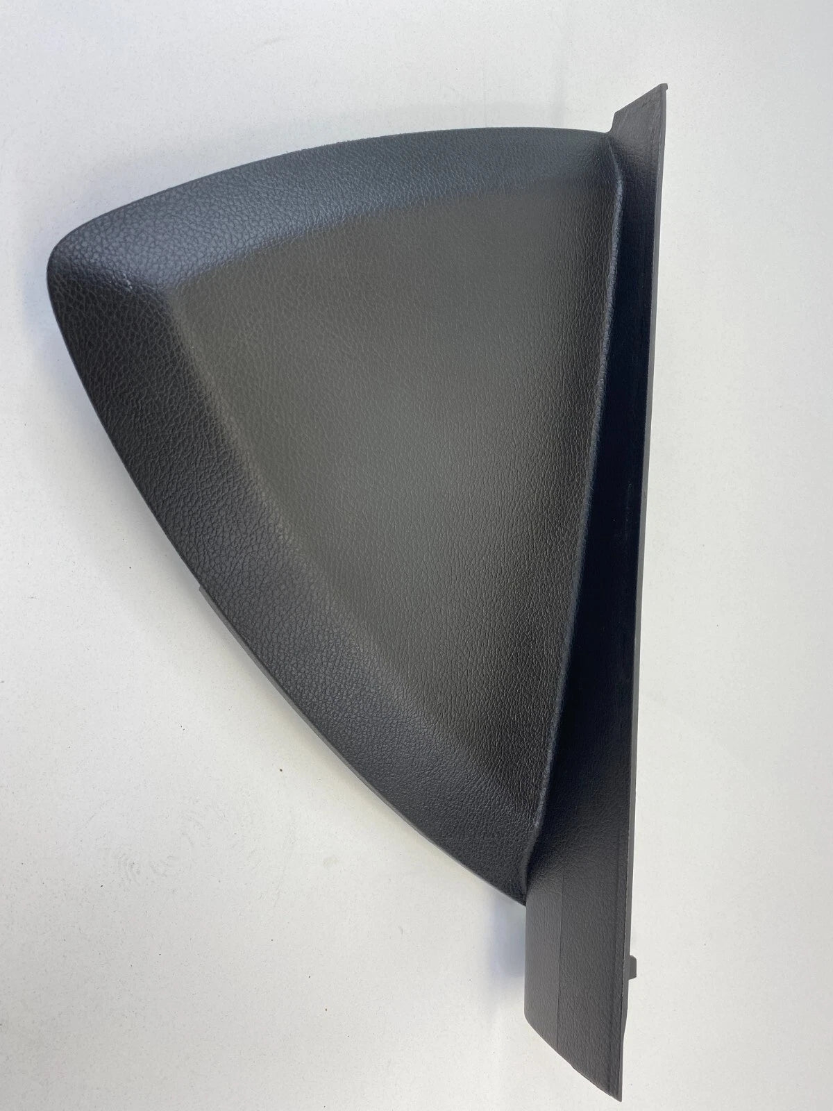 12-18 FORD FOCUS DASH RIGHT SIDE END CAP COVER TRIM BEZEL FR RH BM51-A044C60 OEM