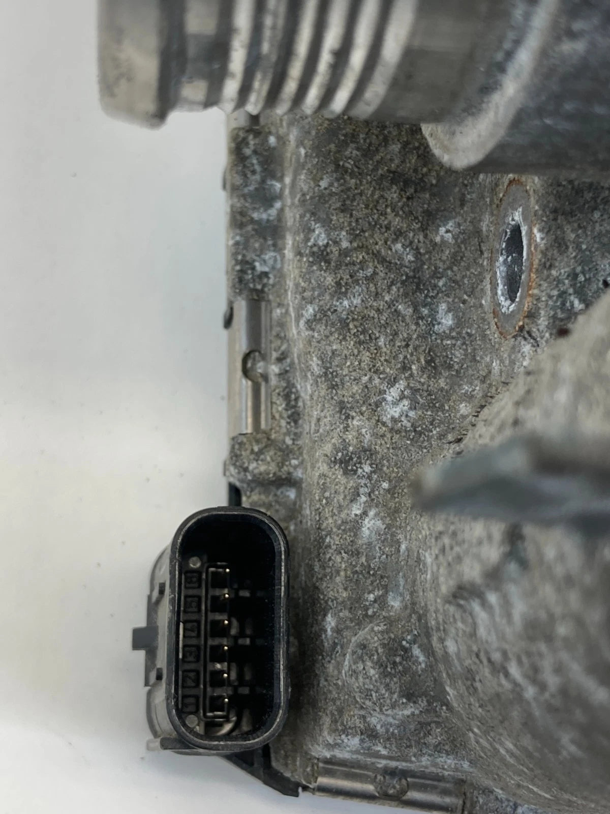 2014-2018 FORD FOCUS 2.0L L4 16V THROTTLE BODY THROTTLE VALVE ASSY DS7E-9F991-BB