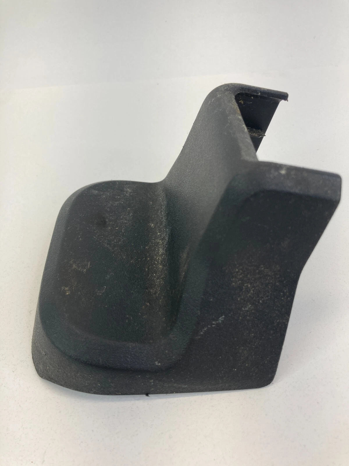 2007-2015 LINCOLN MKX FRONT LEFT DRIVER INNER SEAT TRACK COVER 7T43-7866410-B
