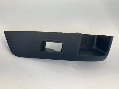 07-13 MITSUBISHI OUTLANDER REAR RIGHT DOOR WINDOW SWITCH COVER BEZEL SPC01640