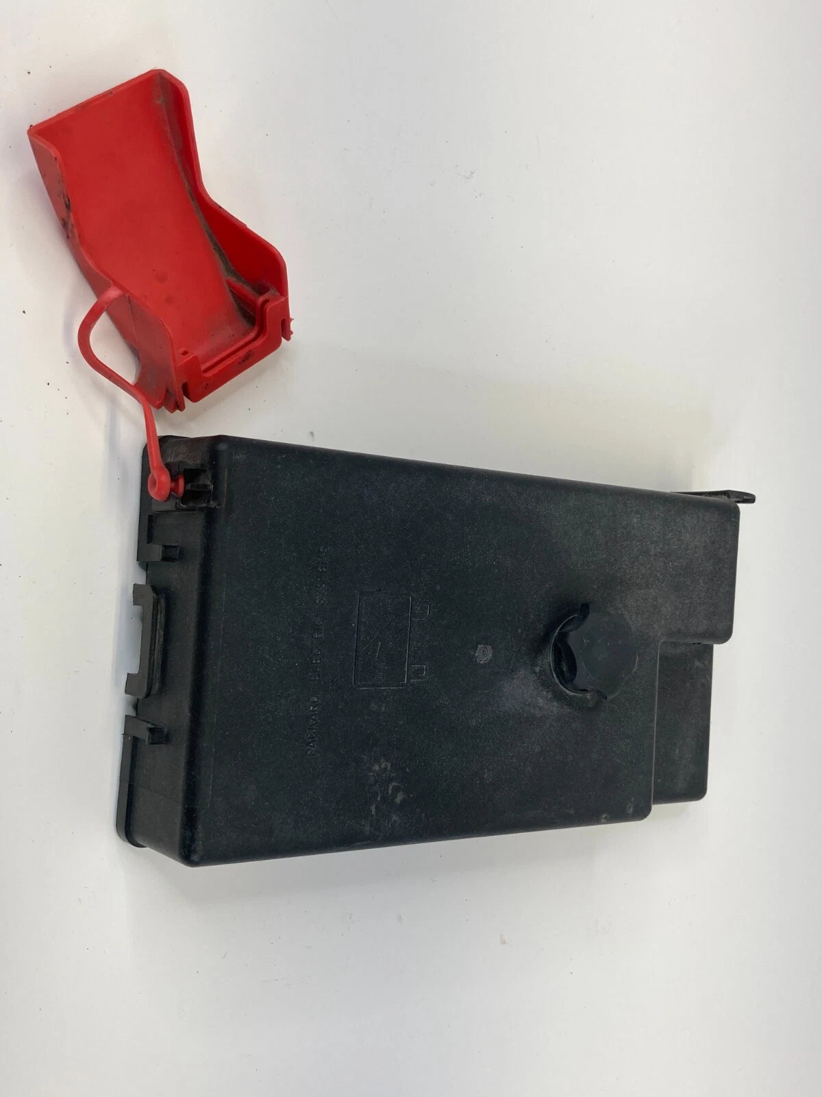 02 03 04 05 BUICK CENTURY ENGINE FUSE BOX LID UPPER COVER TOP 15436362 OEM