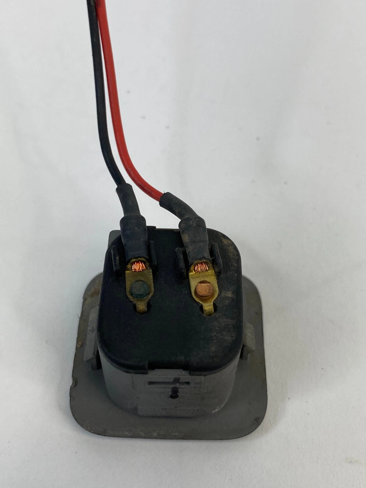 07 08 09 10 HYUNDAI ELANTRA SEDAN TRUNK LID OPENER RELEASE SWITCH BUTTON OEM