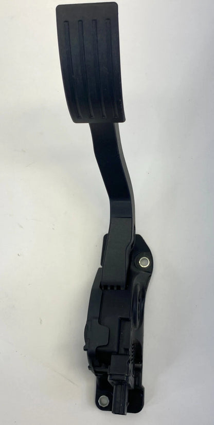 2013-2016 FORD ESCAPE GAS ACCELERATOR PEDAL WITH SENSOR ASSY CV61-9F836-GB OEM