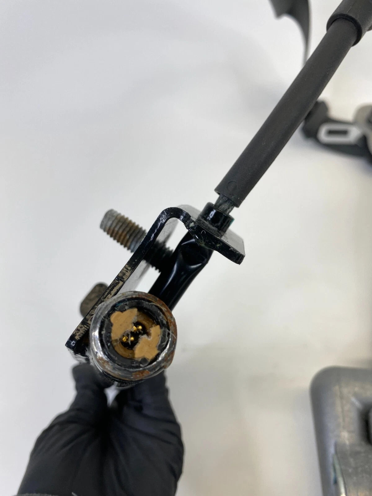 2013-2016 FORD FUSION FRONT RIGHT SEAT BELT RETRACTOR PRETENSIONER DG9354612D64