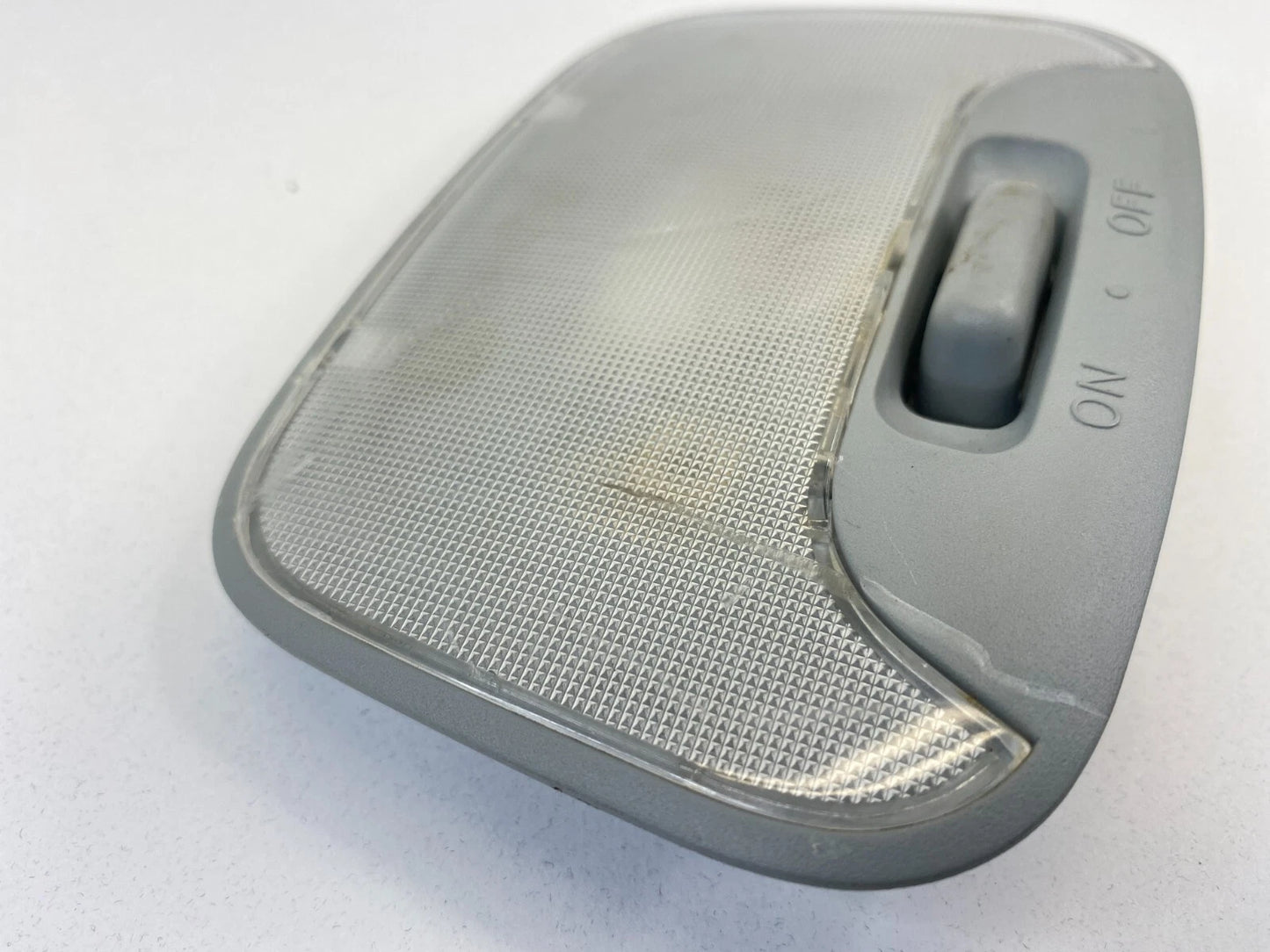 2007-2013 MITSUBISHI OUTLANDER INNER ROOF DOME MAP LIGHT READING LAMP MR190205
