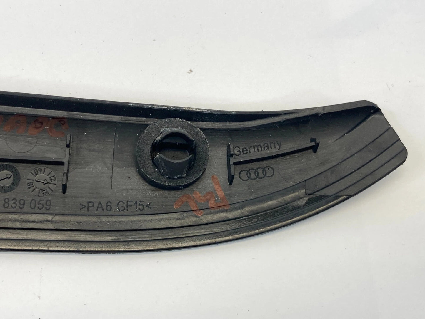 2009-2016 AUDI A4 REAR LEFT SIDE DOOR BRACKET END SEAL ASSY 8K0-839-059 OEM