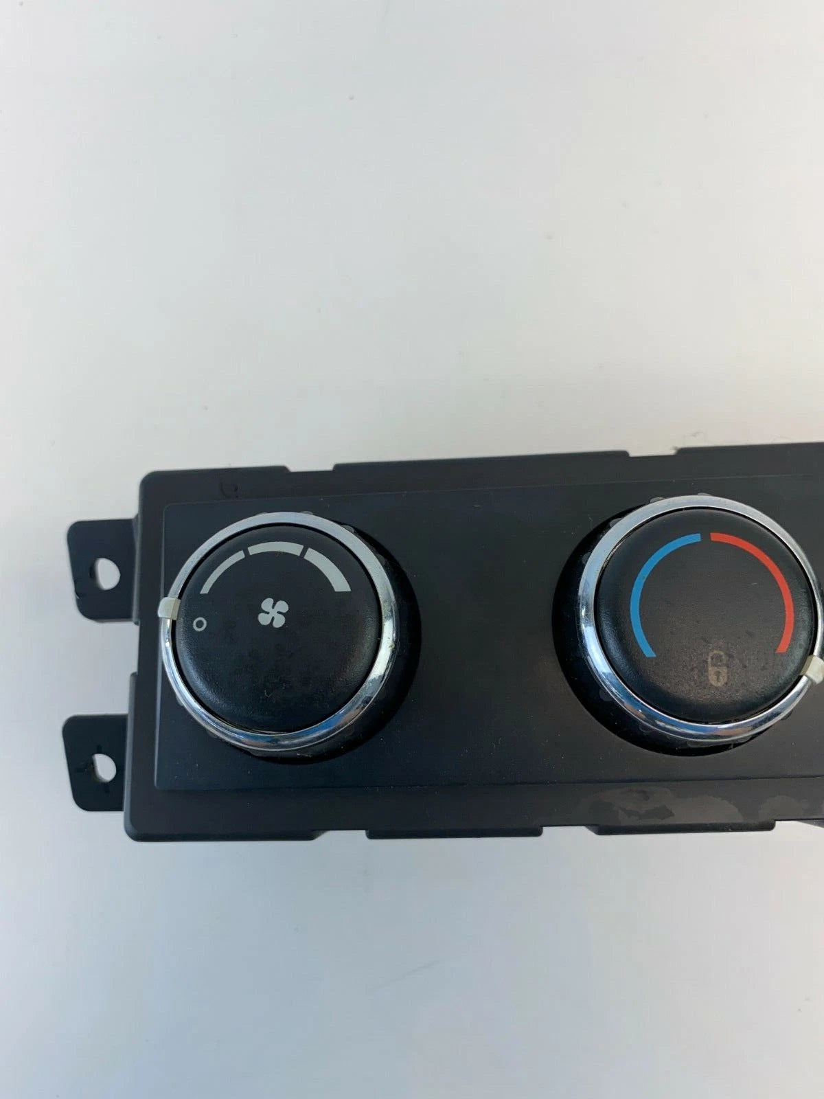 08-11 CHRYSLER TOWN & COUNTRY REAR ROOF MOUNTED A/C CLIMATE CONTROL 55111810AD