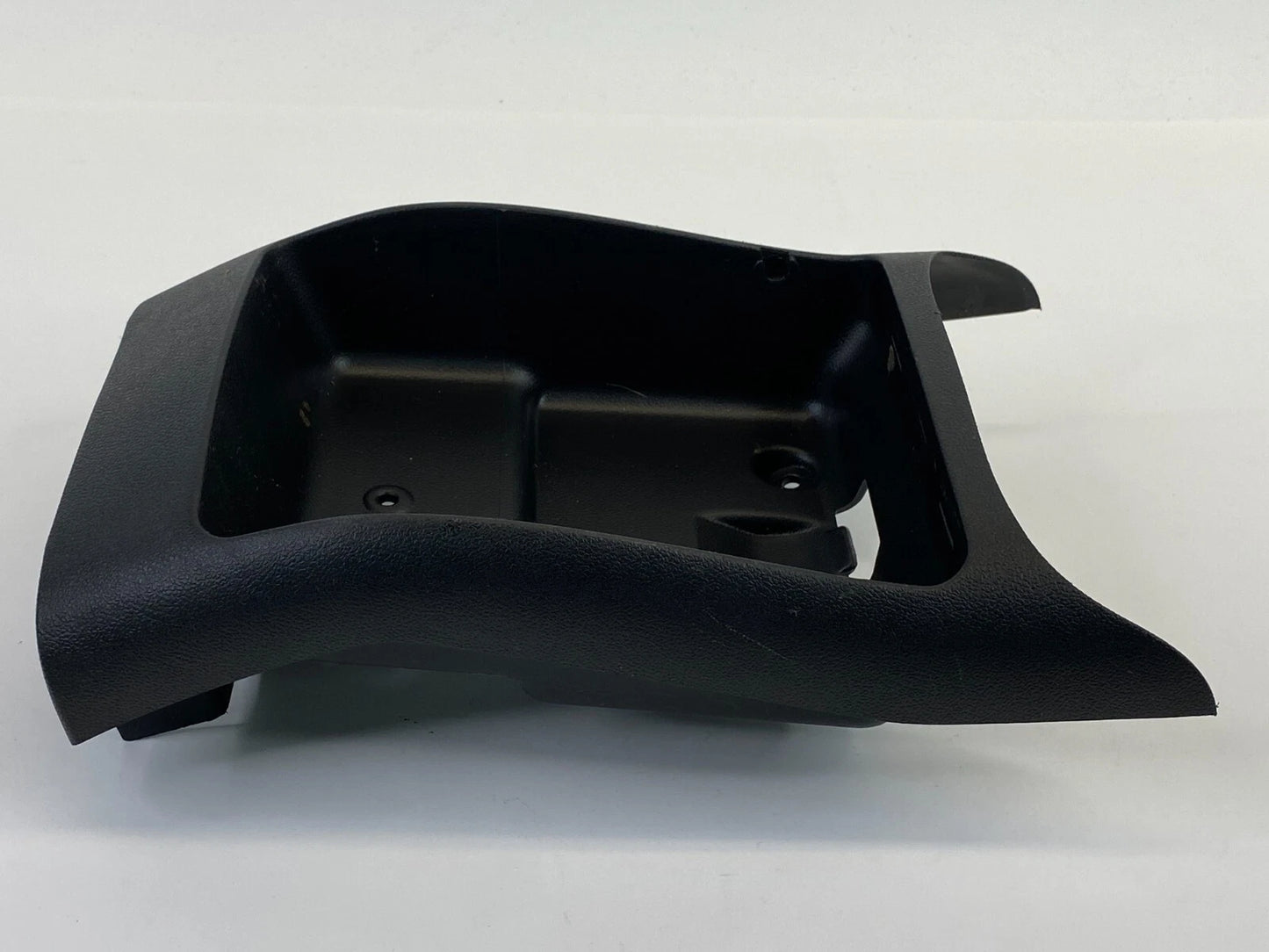 2005-2010 PONTIAC G6 REAR CENTER CONSOLE STORAGE COMPARTMENT BEZEL COVER TRIM