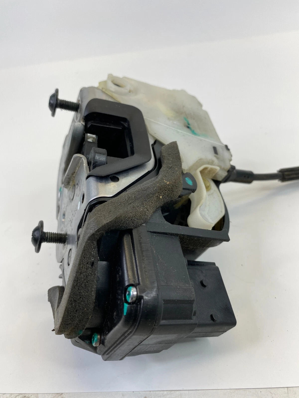 2010-2015 CHEVROLET EQUINOX REAR RIGHT DOOR LOCK LATCH RELEASE ACTUATOR 13503784