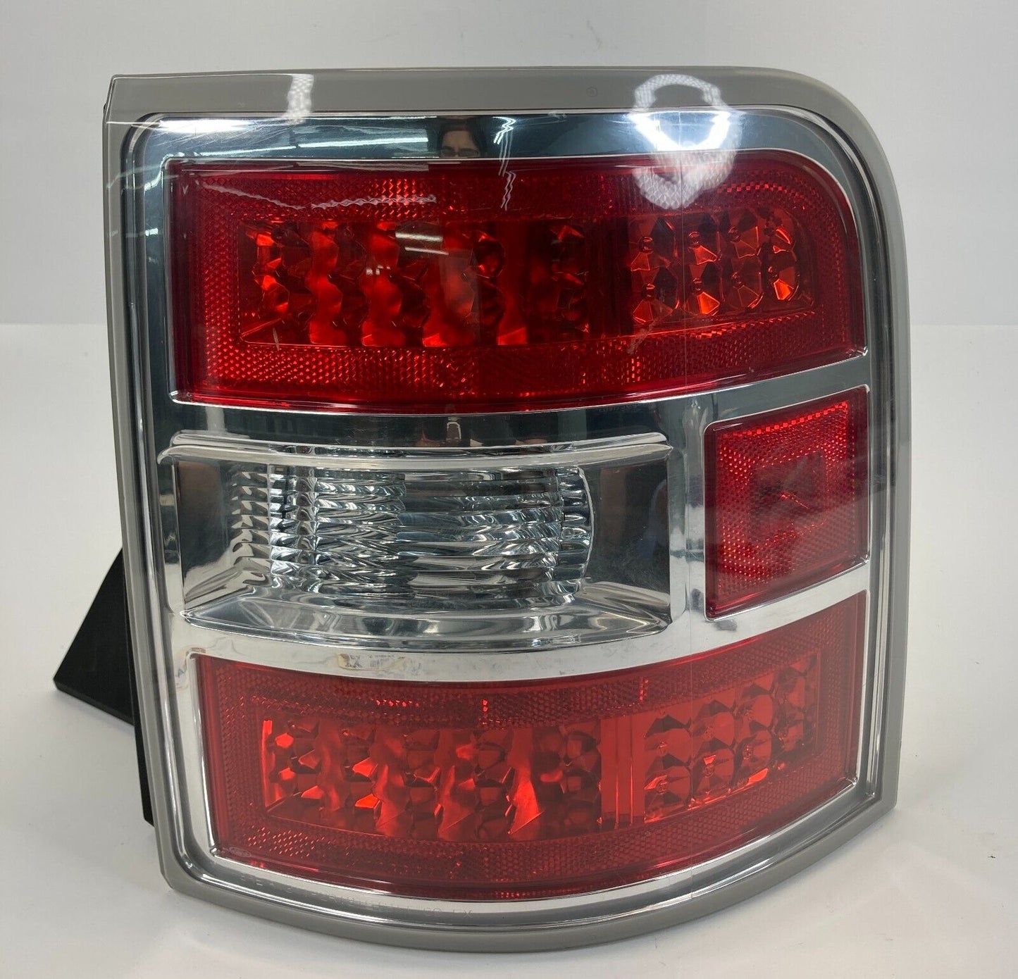 2009 2010 2011 Ford Flex Rear Left Driver Tail Light Taillight 8A83-13B504-B OEM