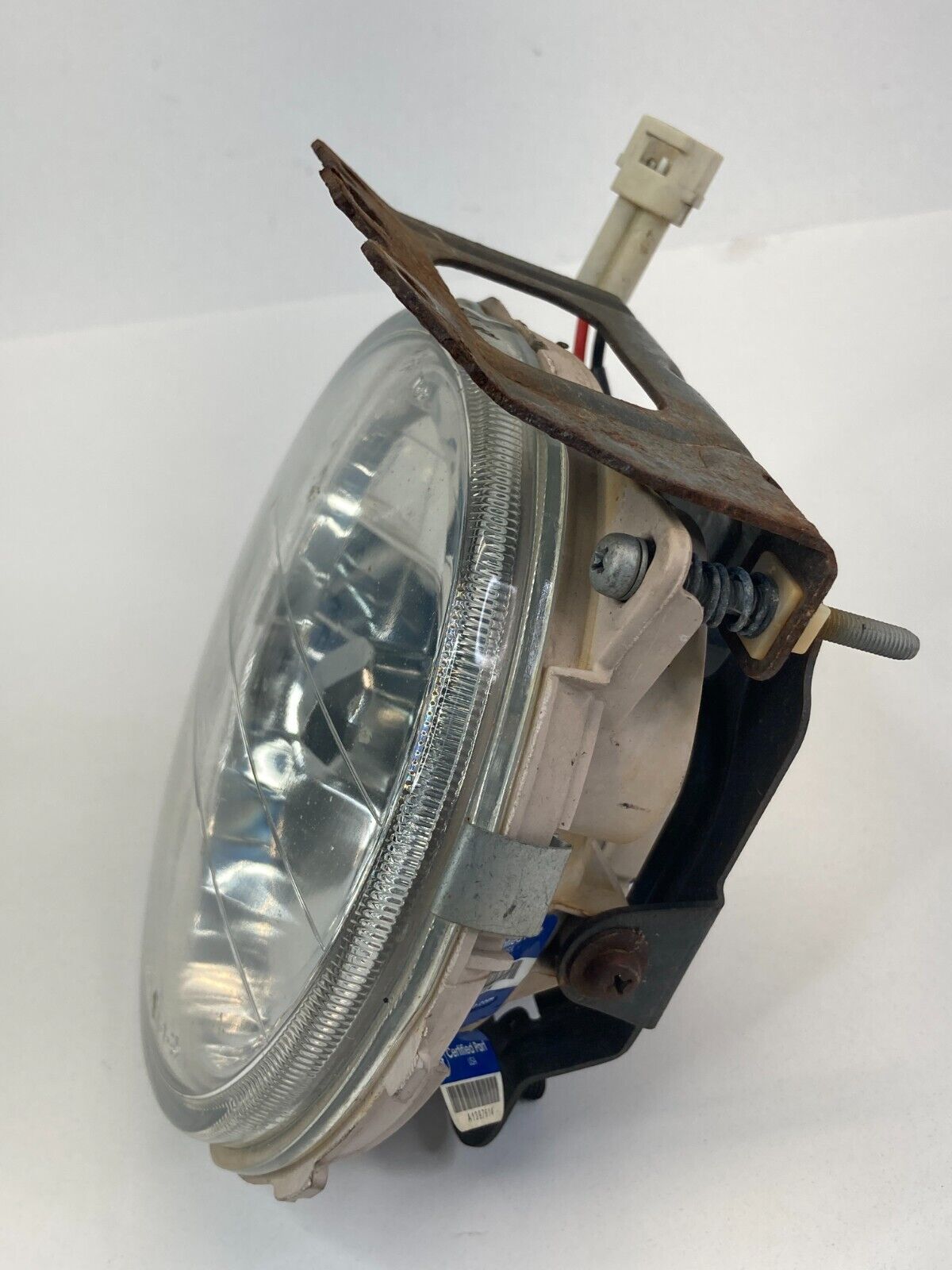 2000-2004 Subaru Outback Front Left Driver Side Fog Light Lamp 320-2007L-AF OEM