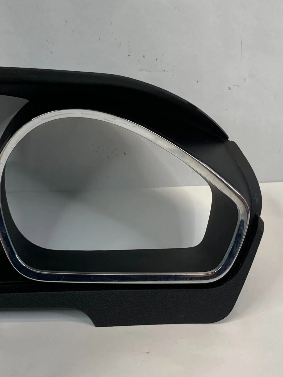 2009-2012 CHEVROLET TRAVERSE DASHBOARD INSTRUMENT CLUSTER COVER BEZEL 20836170