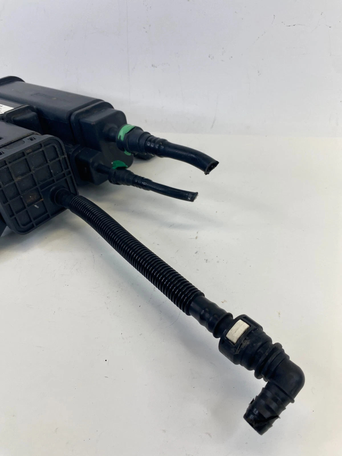 09-19 2009-2019 Buick Enclave Fuel Gas Vapor Canister Valve 23156464 OEM