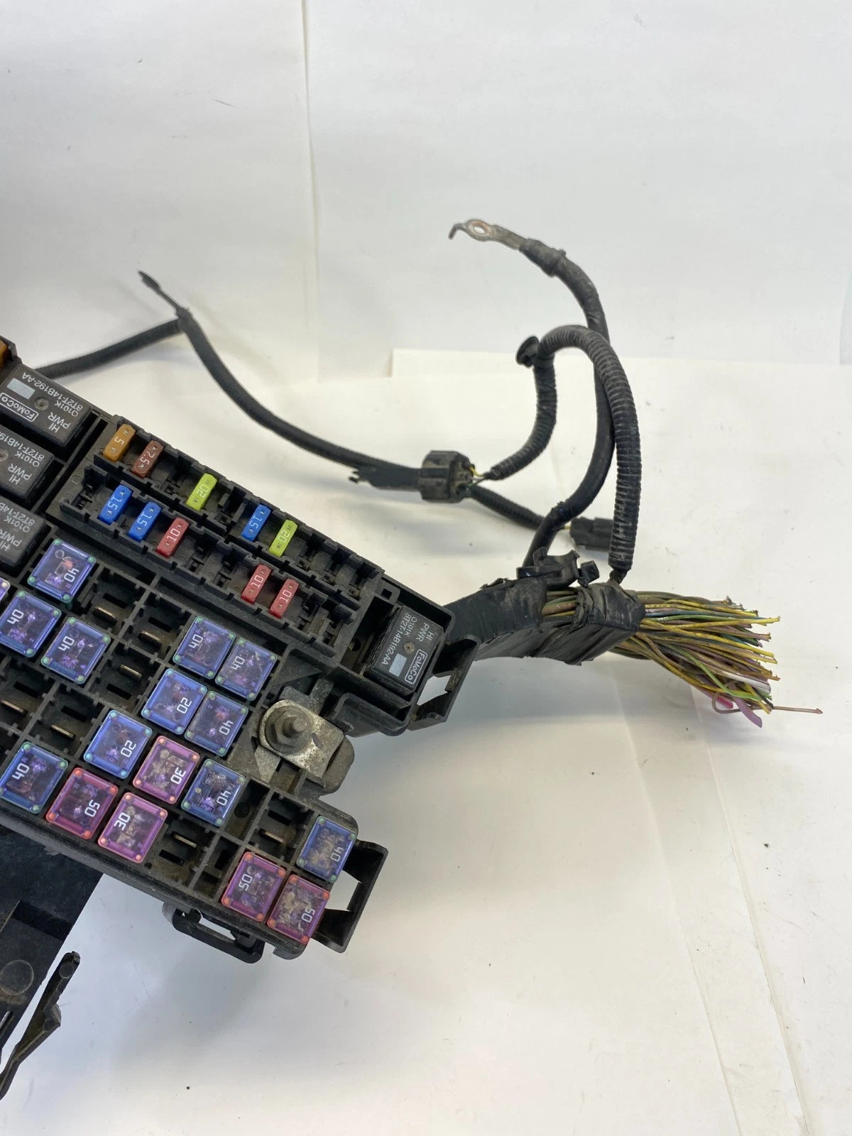 11-15 FORD EXPLORER 3.7L ENGINE FUSE RELAY BOX COMPARTMENT BT4T-14A003-AA OEM