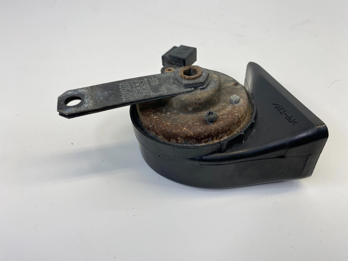 2004-2008 TOYOTA SOLARA LOW HORN TONE PITCH ALARM SIREN SIGNAL 86520-AA010 OEM