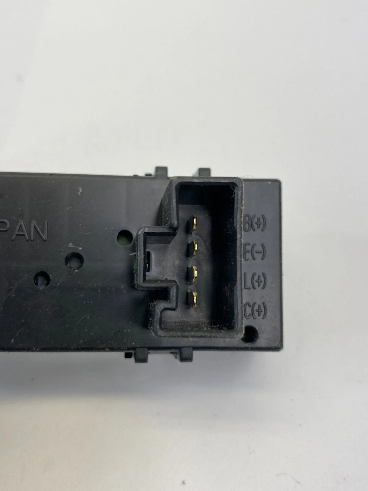 09 10 11 12 13 TOYOTA MATRIX CENTER DASH DISPLAY INTERIOR CLOCK 83910-12590 OEM