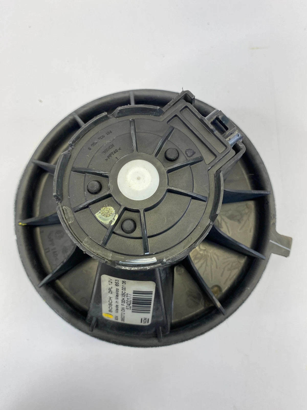 2000-2006 CHEVROLET TAHOE A/C HEATER BLOWER MOTOR FAN BOSCH 52400177 OEM