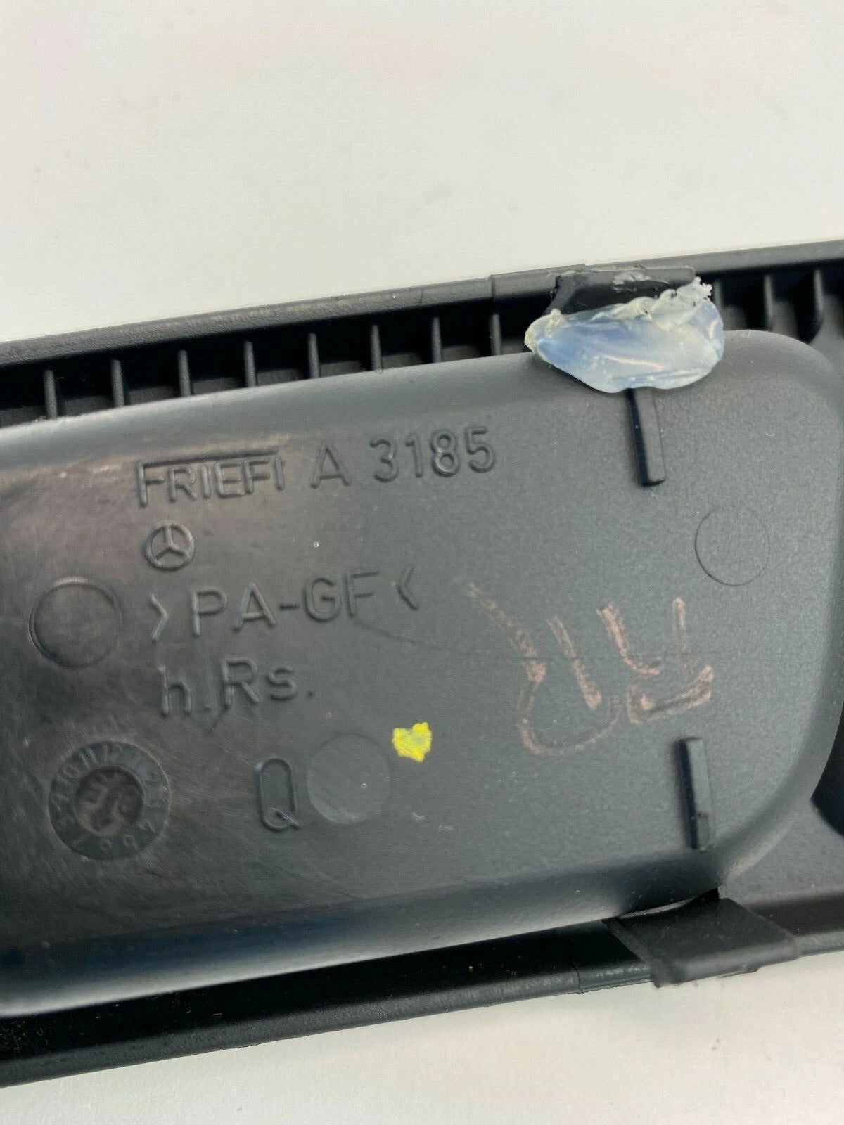 2006 2007 MERCEDES-BENZ C280 INNER DOOR HANDLE REAR RIGHT BLACK SILVER A3185