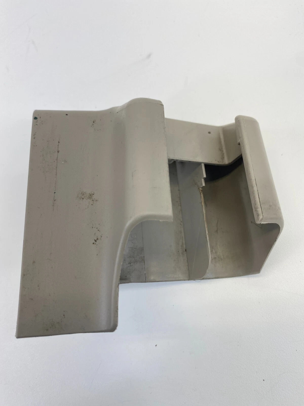 2002-2006 TOYOTA CAMRY LEFT SEAT INNER TRACK END CAP COVER TRIM 72158-AA070 OEM