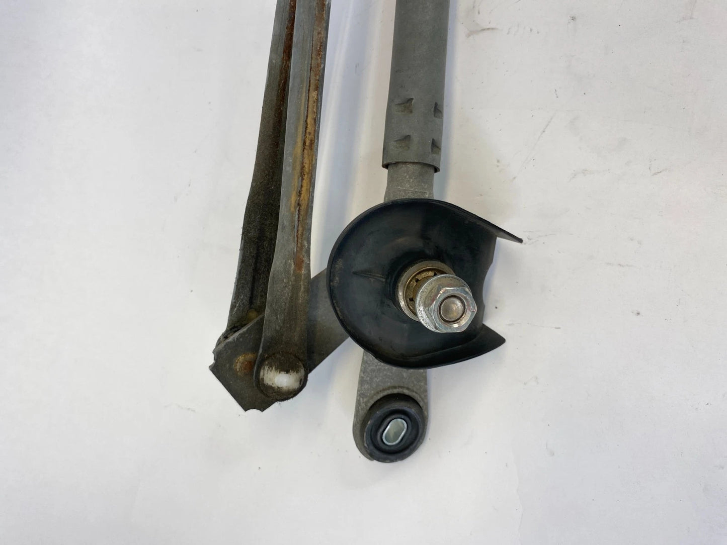 2006-2012 TOYOTA RAV4 FRONT WINDSHIELD WIPER MOTOR & LINKAGE ASSY 8511042150 OEM