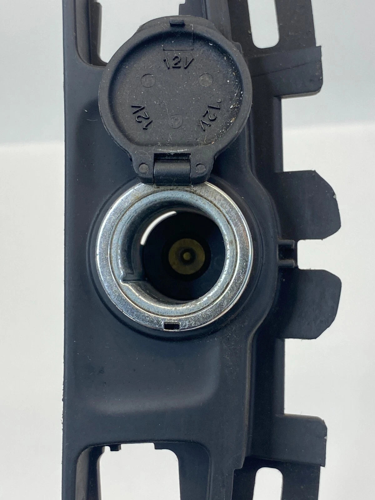2014 2015 CHEVROLET MALIBU DASHBOARD HAZARD WARNING TRACTION OUTLET BEZEL TRIM