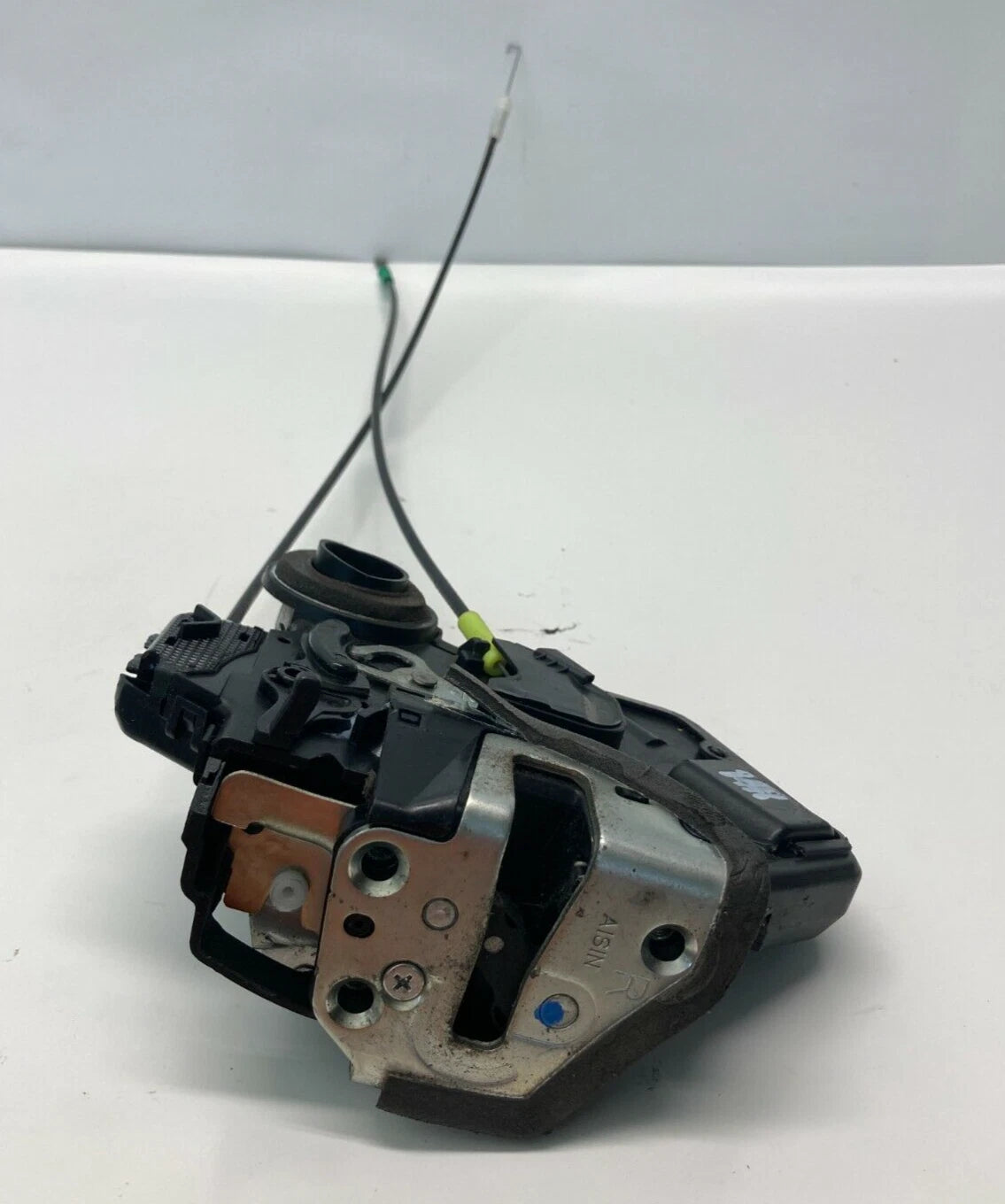 03 04 05 06 07 08 TOYOTA MATRIX REAR RIGHT SIDE DOOR LOCK LATCH ACTUATOR OEM