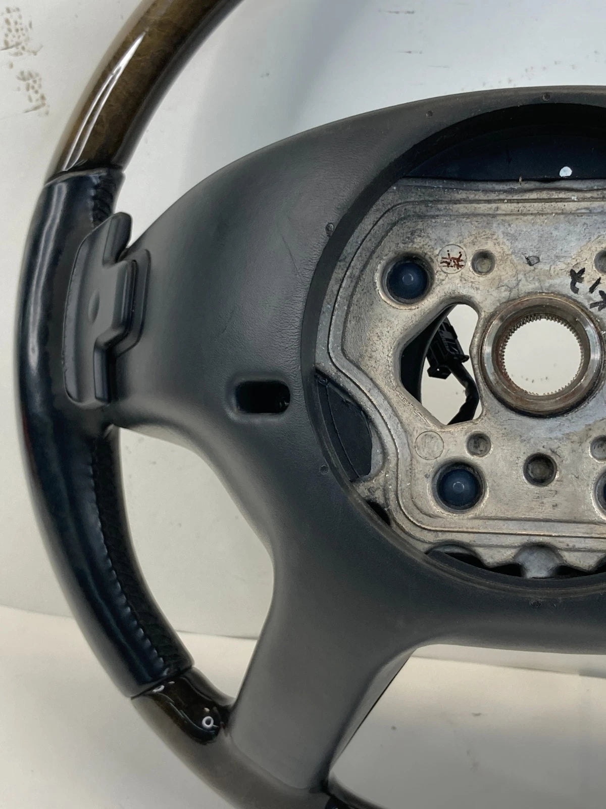 2007-2014 Mercedes CL550 1998-2014 Mercedes CL600 Steering Wheel 2214603403