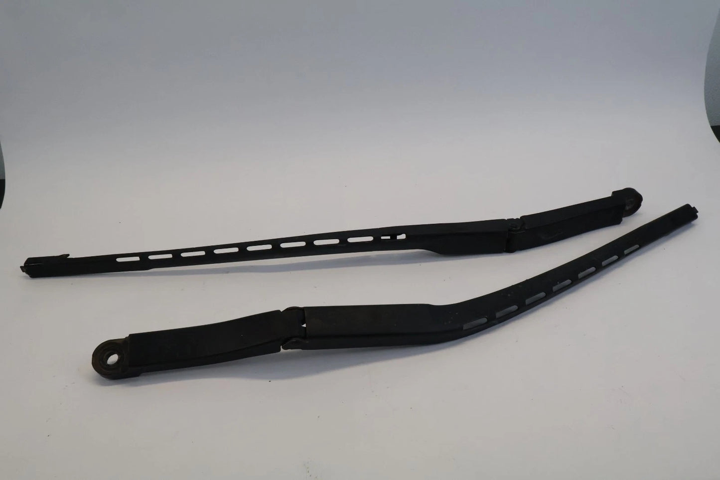 2011-2015 FORD EXPLORER FRONT LEFT RIGHT WINSHIELD WIPER ARM PAIR SET OEM
