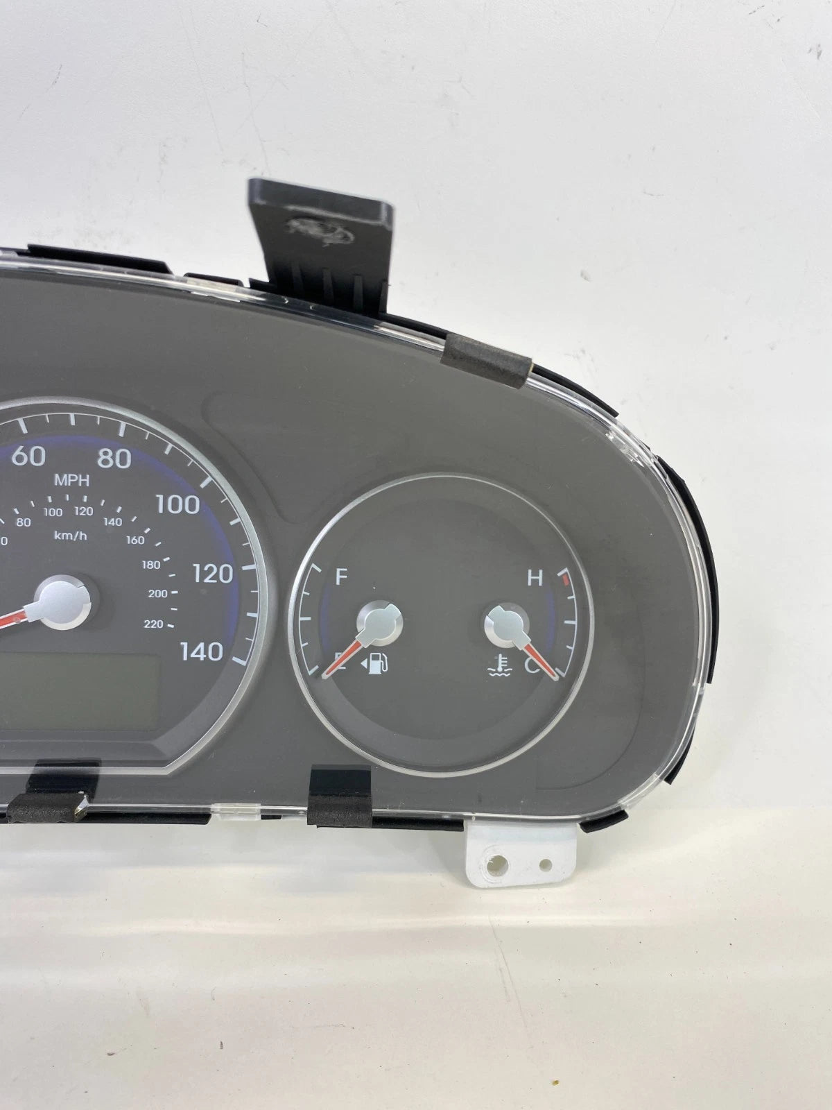 10-12 Hyundai Santa Fe Instrument Cluster Speedometer Gauges 138K 94011-0W031