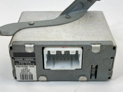1999-2001 TOYOTA CAMRY CRUISE CONTROL MODULE COMPUTER OEM 88240-06030