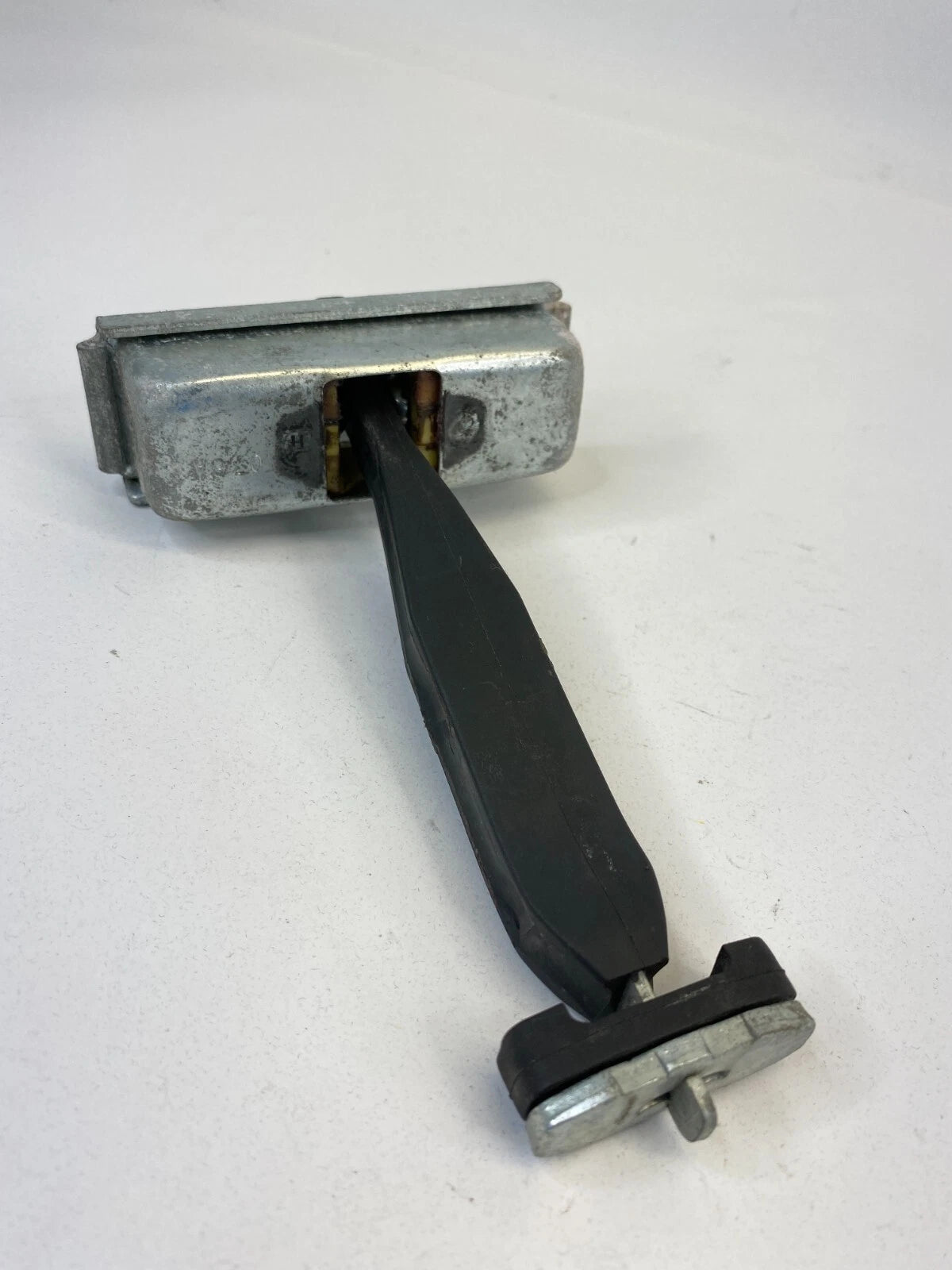 2007-2015 LINCOLN MKX FRONT RIGHT PASSENGER DOOR CHECK STOP STOPPER STRAP ARM