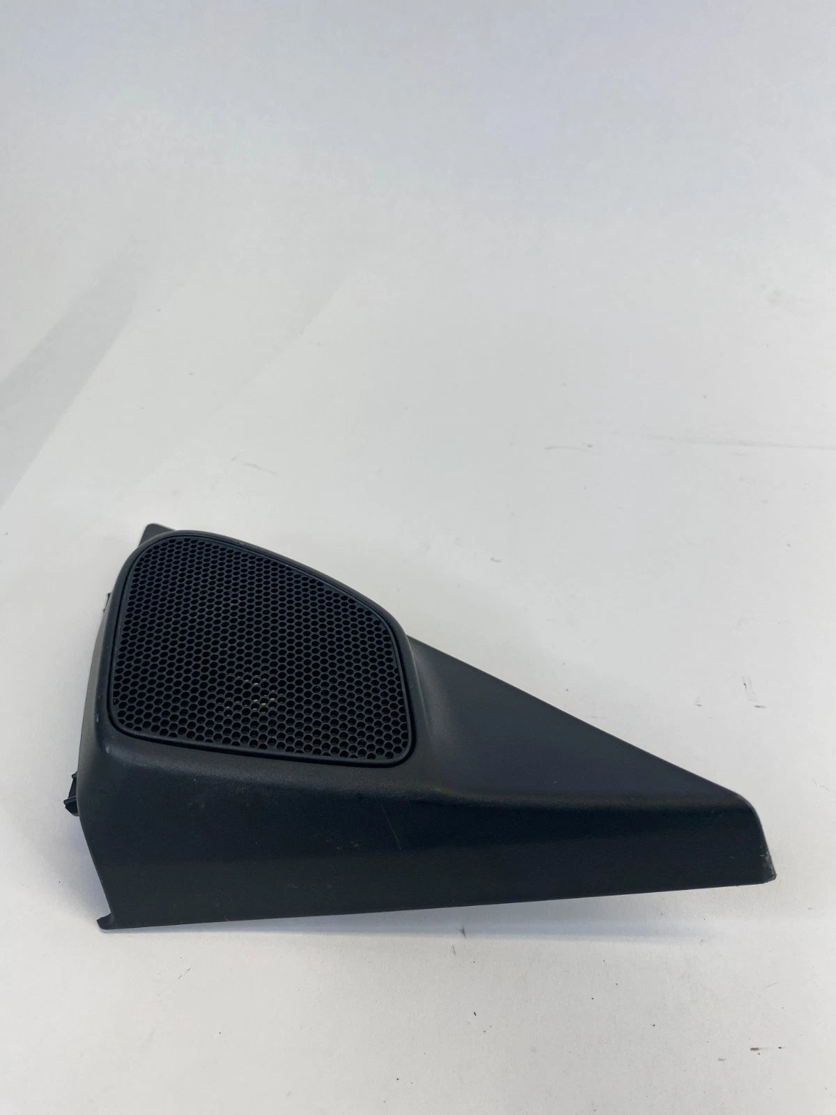 2008-2012 HONDA ACCORD FRONT RIGHT DOOR INNER CORNER TWEETER SPEAKER W/ COVER